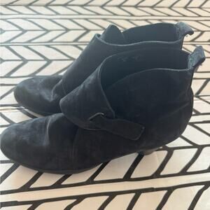 Arche black heeled ankle bootie size 41